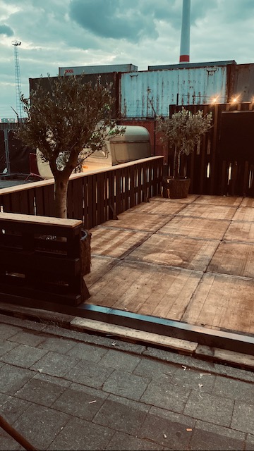 B0F742D6-5961-4BB4-9B62-C34B34EAB7B2